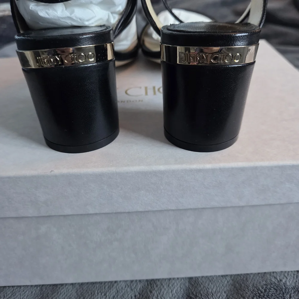 BNIB Jimmy Choo Black and Gold Sandals - Picture 7 of 14